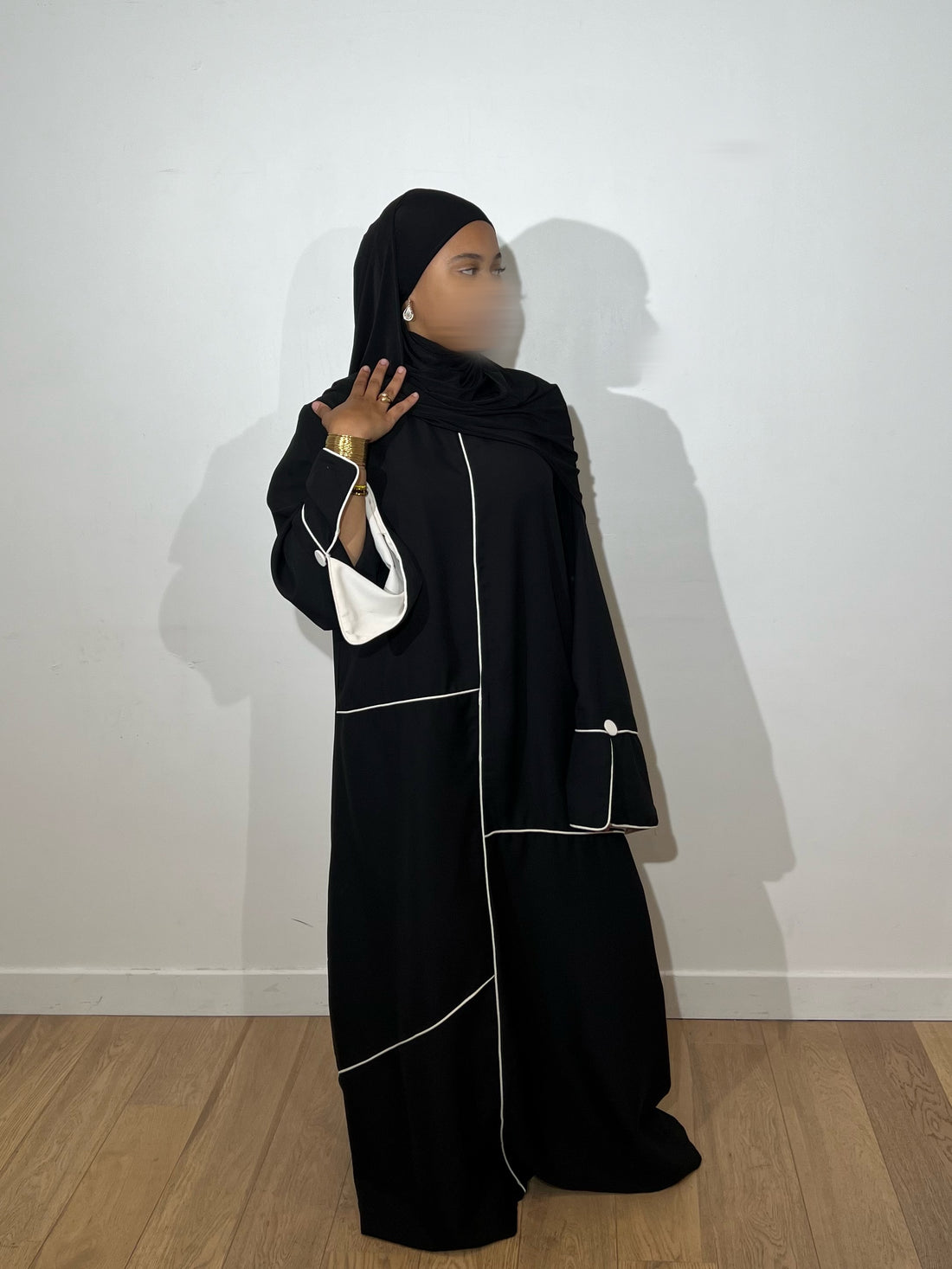 White line abaya